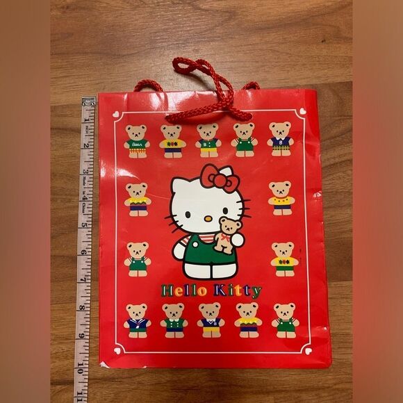 Hello Kitty Vintage Gift Bag - Picture 1 of 7